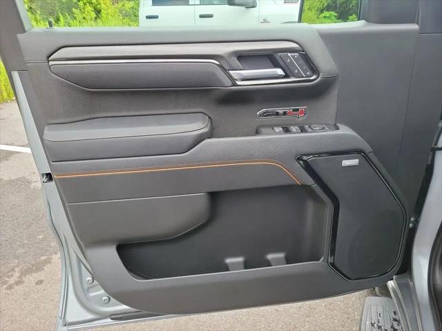 2025 GMC Sierra 1500 4WD Crew Cab Short Box AT4