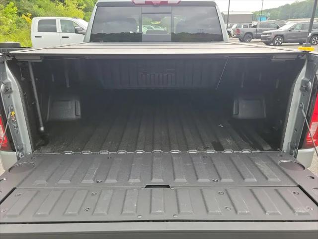 2025 GMC Sierra 1500 4WD Crew Cab Short Box AT4