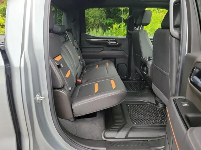 2025 GMC Sierra 1500 4WD Crew Cab Short Box AT4