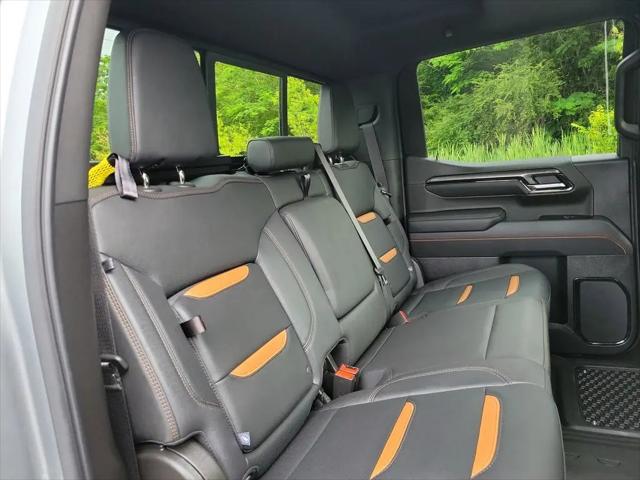 2025 GMC Sierra 1500 4WD Crew Cab Short Box AT4