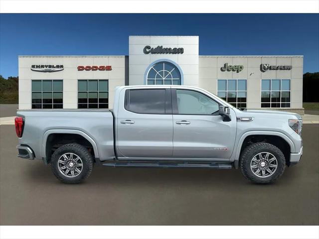 2025 GMC Sierra 1500 4WD Crew Cab Short Box AT4