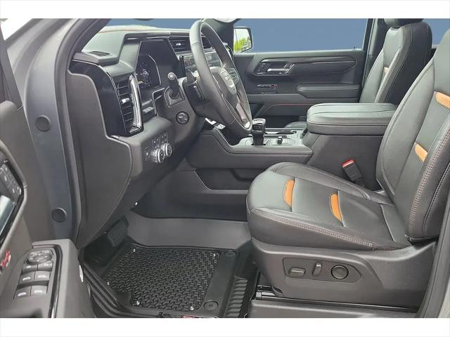 2025 GMC Sierra 1500 4WD Crew Cab Short Box AT4
