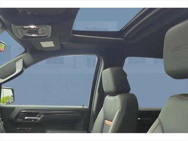 2025 GMC Sierra 1500 4WD Crew Cab Short Box AT4