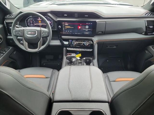 2025 GMC Sierra 1500 4WD Crew Cab Short Box AT4