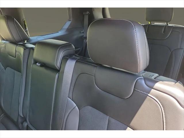 2026 Jeep Grand Cherokee L Altitude 4x2