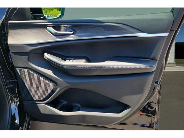 2026 Jeep Grand Cherokee L Altitude 4x2