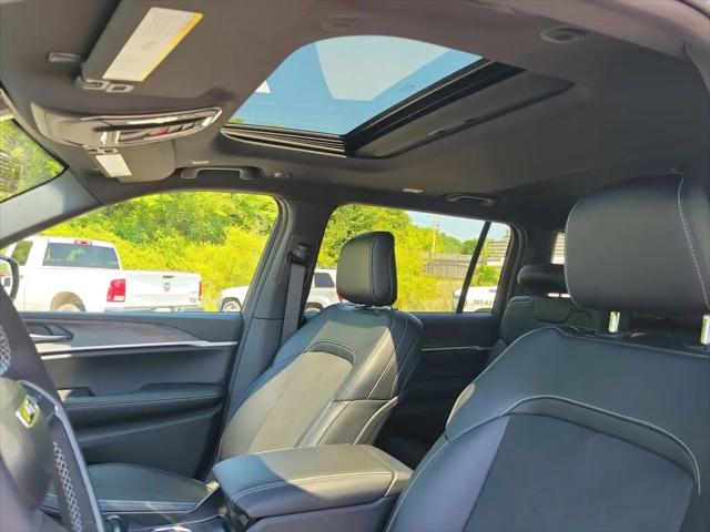 2026 Jeep Grand Cherokee L Altitude 4x2