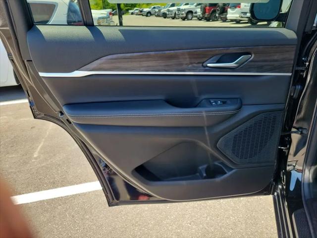 2026 Jeep Grand Cherokee L Altitude 4x2