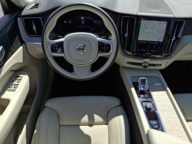 2022 Volvo XC60 B5 Inscription