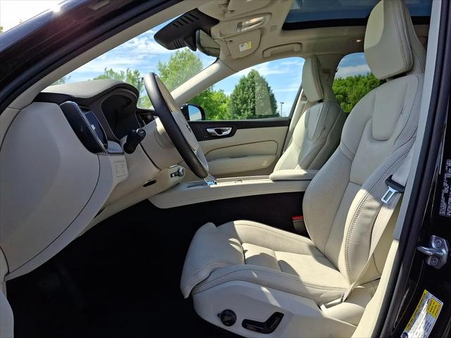 2022 Volvo XC60 B5 Inscription