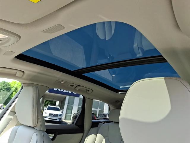 2022 Volvo XC60 B5 Inscription