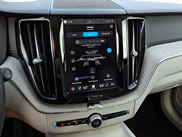 2022 Volvo XC60 B5 Inscription