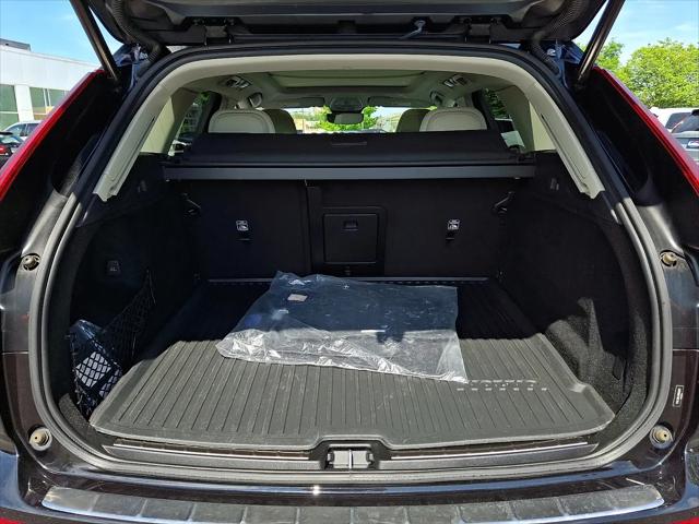 2022 Volvo XC60 B5 Inscription