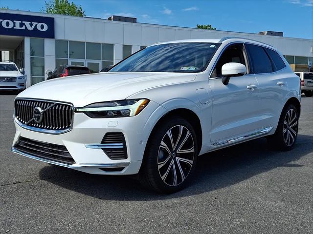 2023 Volvo XC60 Recharge T8 Ultimate Bright Theme