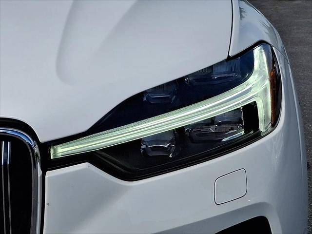 2023 Volvo XC60 Recharge T8 Ultimate Bright Theme