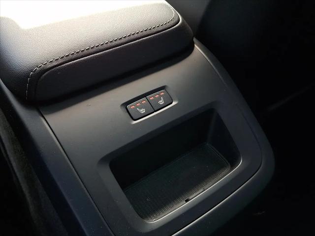 2023 Volvo XC60 Recharge T8 Ultimate Bright Theme