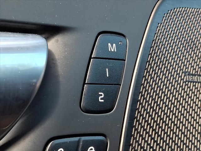 2023 Volvo XC60 Recharge T8 Ultimate Bright Theme
