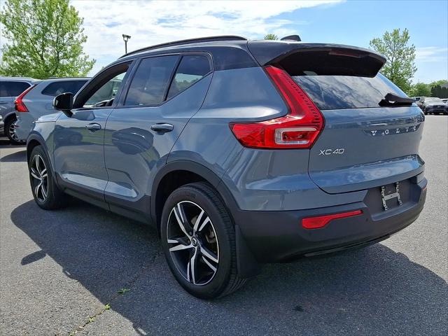 2021 Volvo XC40 T5 R-Design