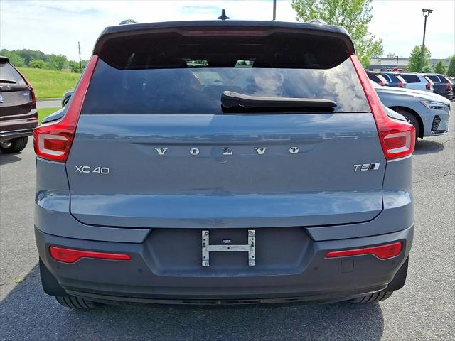 2021 Volvo XC40 T5 R-Design