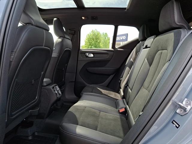 2021 Volvo XC40 T5 R-Design