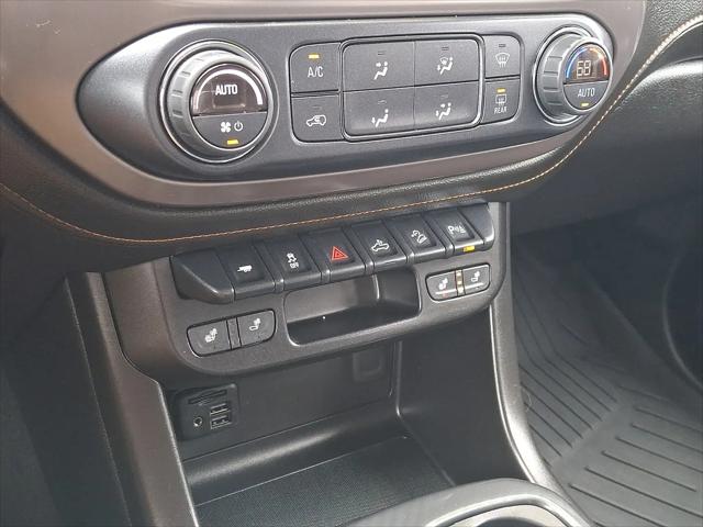 2022 GMC Canyon 4WD Crew Cab Short Box AT4 - Leather