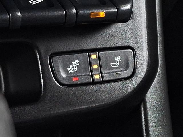 2022 GMC Canyon 4WD Crew Cab Short Box AT4 - Leather