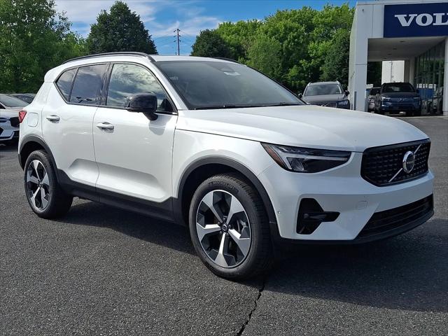 2026 Volvo XC40 Plus, B5 AWD Gas (mild hybrid), Dark for sale in Nazareth, PA