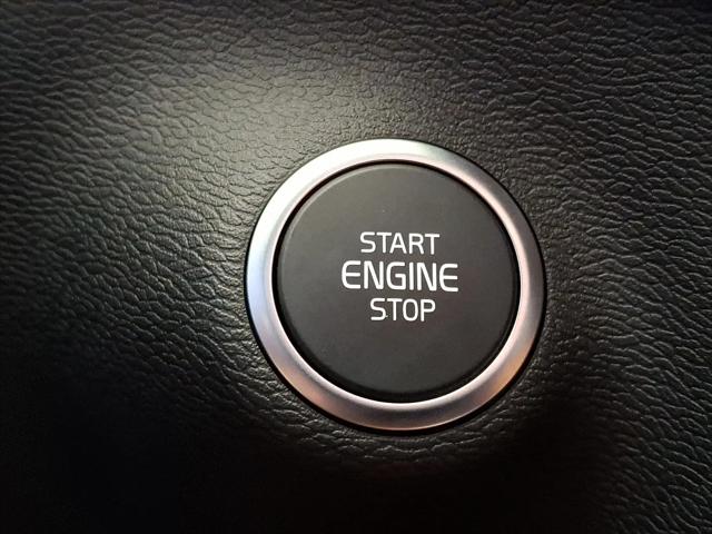 2026 Volvo XC40 Black Edition Ultra, B5 AWD Gas (mild hybrid)