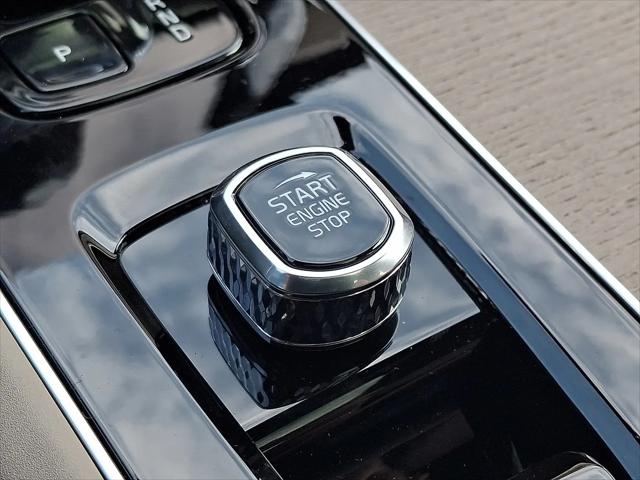2026 Volvo XC90 Plug-In Hybrid Ultra Dark Theme, T8 AWD, Electric/Gasoline, 6 Seats