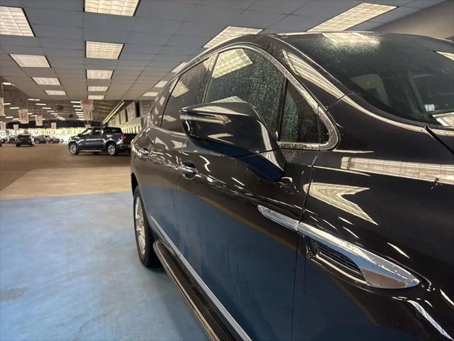 2023 Buick Enclave Essence AWD