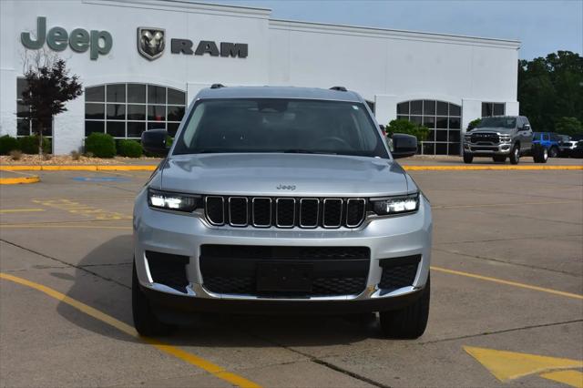 2023 Jeep Grand Cherokee L Laredo 4x4