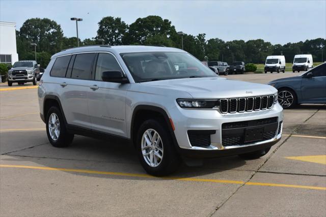 2023 Jeep Grand Cherokee L Laredo 4x4