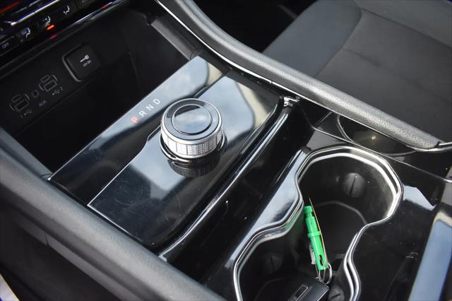 2023 Jeep Grand Cherokee L Laredo 4x4