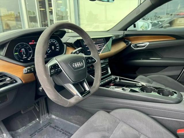 2022 Audi e-tron GT Premium Plus quattro