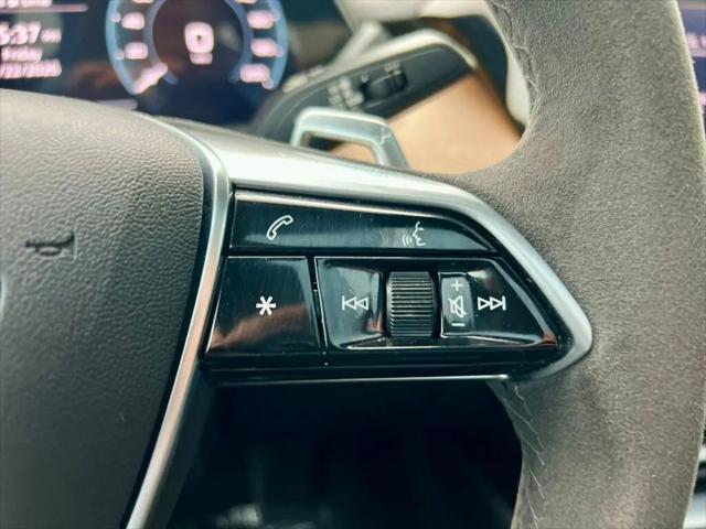 2022 Audi e-tron GT Premium Plus quattro