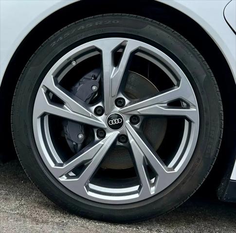 2022 Audi e-tron GT Premium Plus quattro