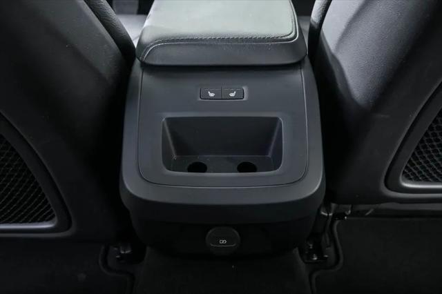 2025 Volvo S60 B5 Plus