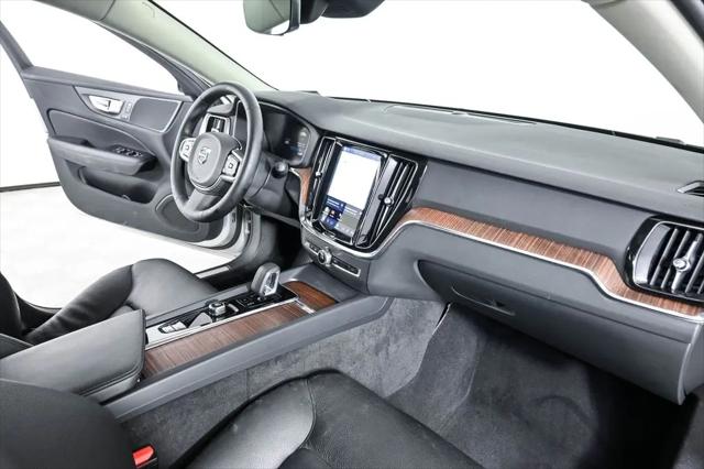 2025 Volvo S60 B5 Plus
