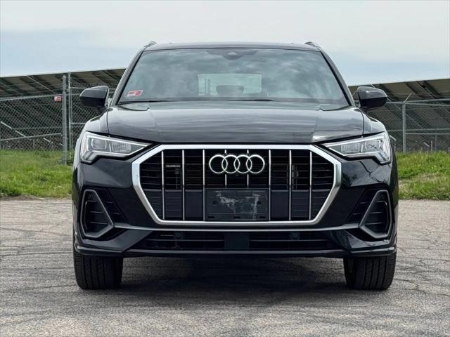 2022 Audi Q3 Premium Plus 45 TFSI S line quattro Tiptronic