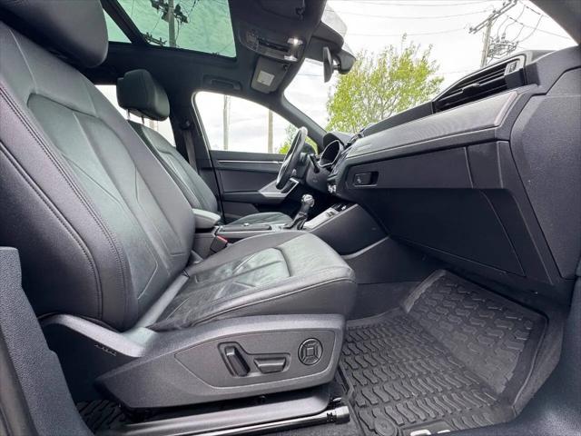 2022 Audi Q3 Premium Plus 45 TFSI S line quattro Tiptronic
