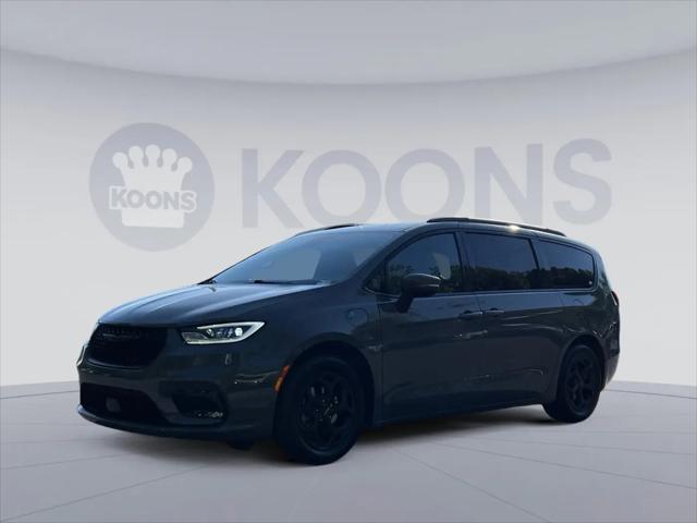 2023 Chrysler Pacifica Hybrid Touring L for sale in Catonsville, MD