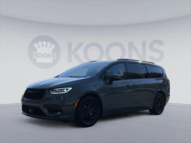 2023 Chrysler Pacifica Hybrid Touring L
