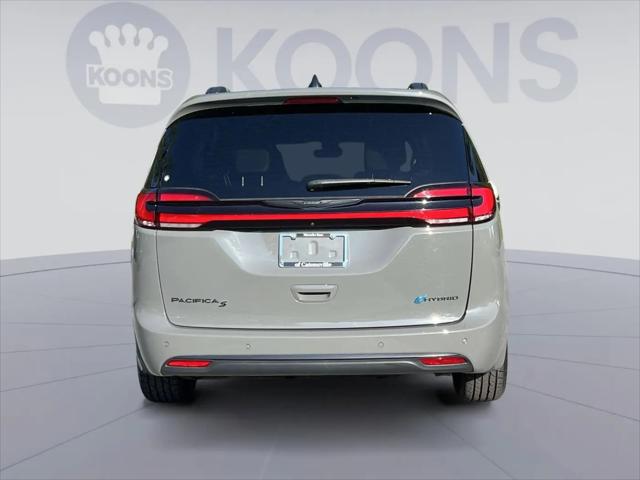 2023 Chrysler Pacifica Hybrid Touring L
