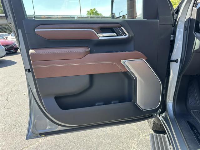 2025 GMC Sierra 3500HD 4WD Crew Cab Long Bed Denali Ultimate