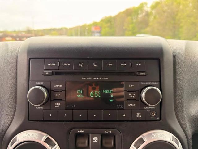 2012 Jeep Wrangler Sahara