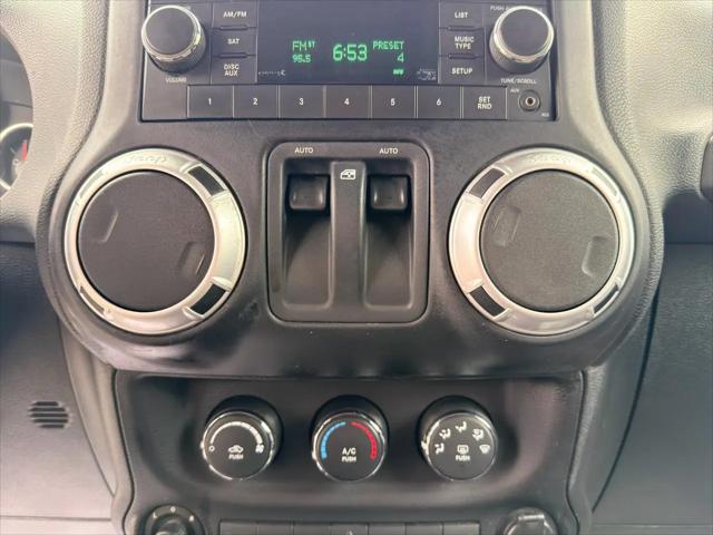 2012 Jeep Wrangler Sahara