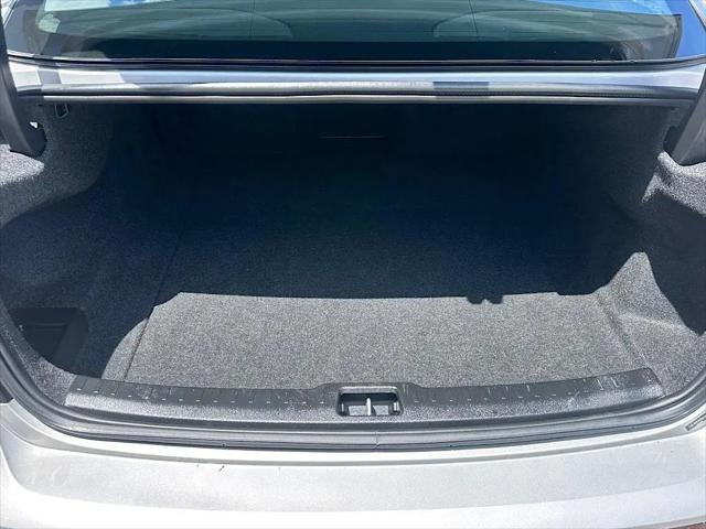 2024 Volvo S60 B5 Core Dark Theme