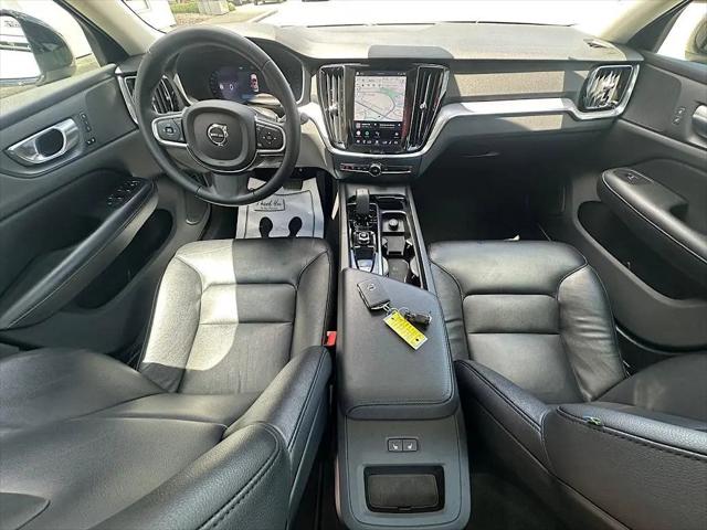 2024 Volvo S60 B5 Core Dark Theme