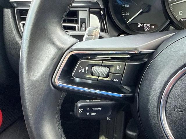 2022 Porsche Macan S