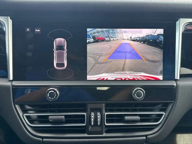 2022 Porsche Macan S